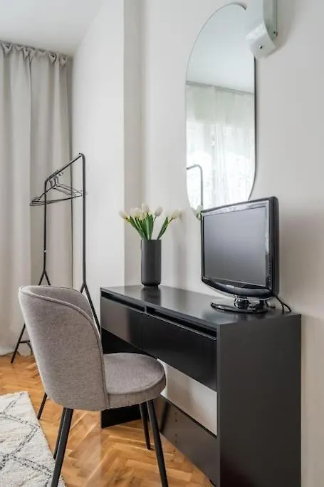Calm And Relaxing 2Bdrm Apаrtment In City Centre Διαμέρισμα Σόφια 0*,  Βουλγαρία