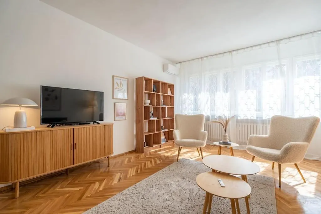 소피아 Calm And Relaxing 2Bdrm Apаrtment In City Centre 아파트