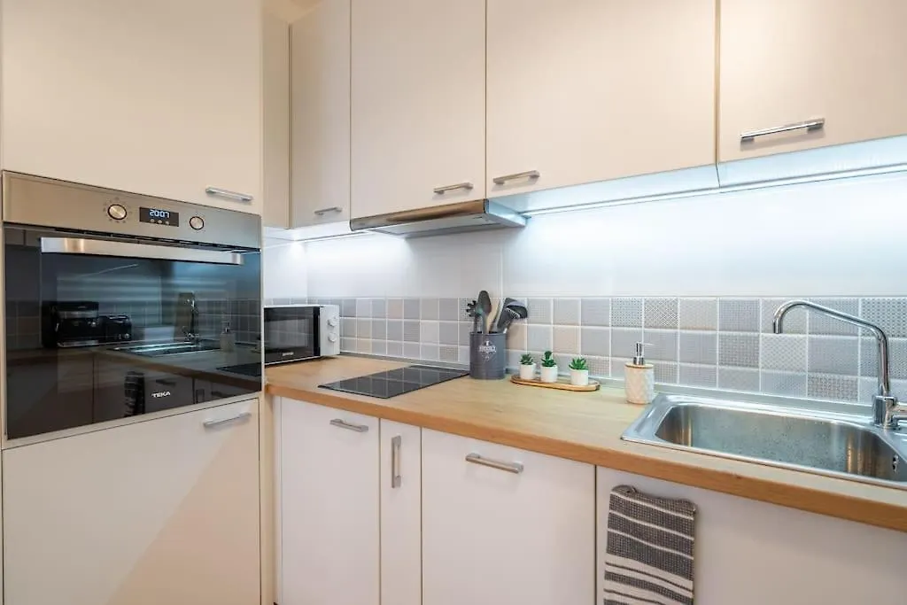 소피아 Calm And Relaxing 2Bdrm Apаrtment In City Centre 아파트